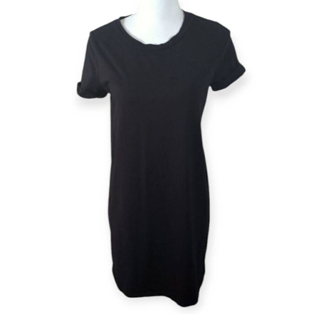 CHARLOTTE RUSSE BLACK T-SHIRT DRESS SZ.M EUC.